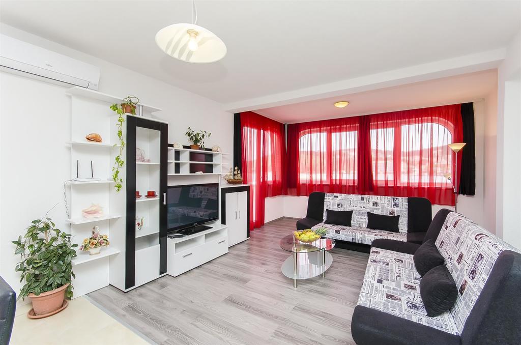 Apartments Branka Трогір Екстер'єр фото