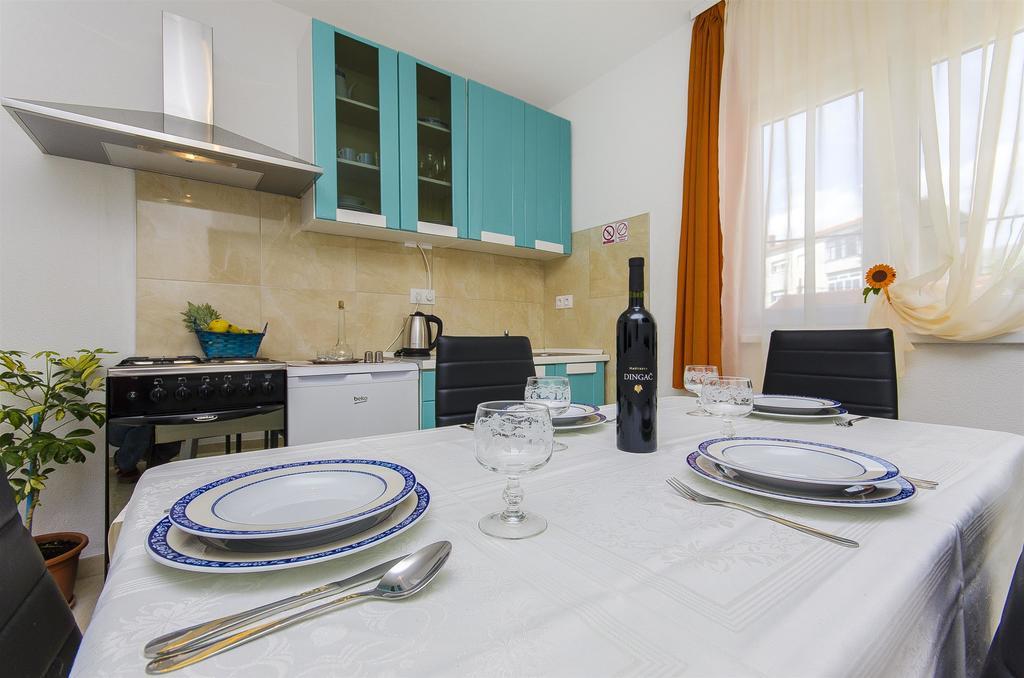 Apartments Branka Трогір Екстер'єр фото