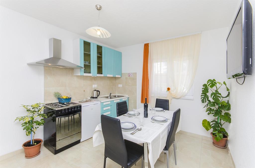 Apartments Branka Трогір Екстер'єр фото