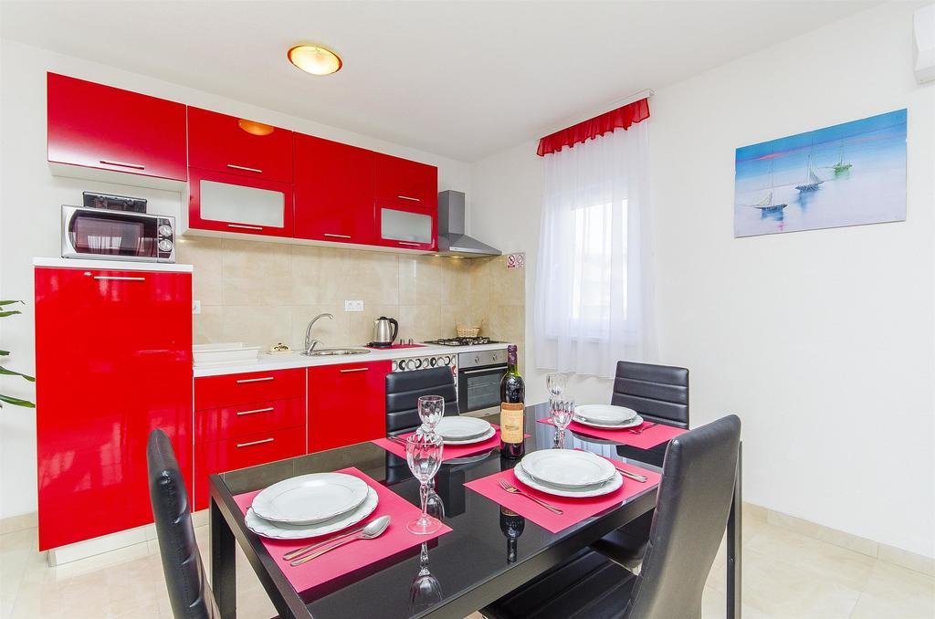 Apartments Branka Трогір Екстер'єр фото
