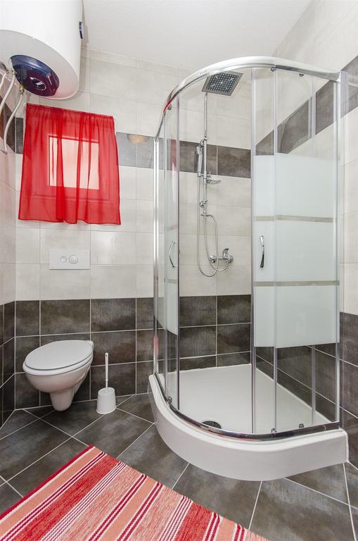 Apartments Branka Трогір Екстер'єр фото