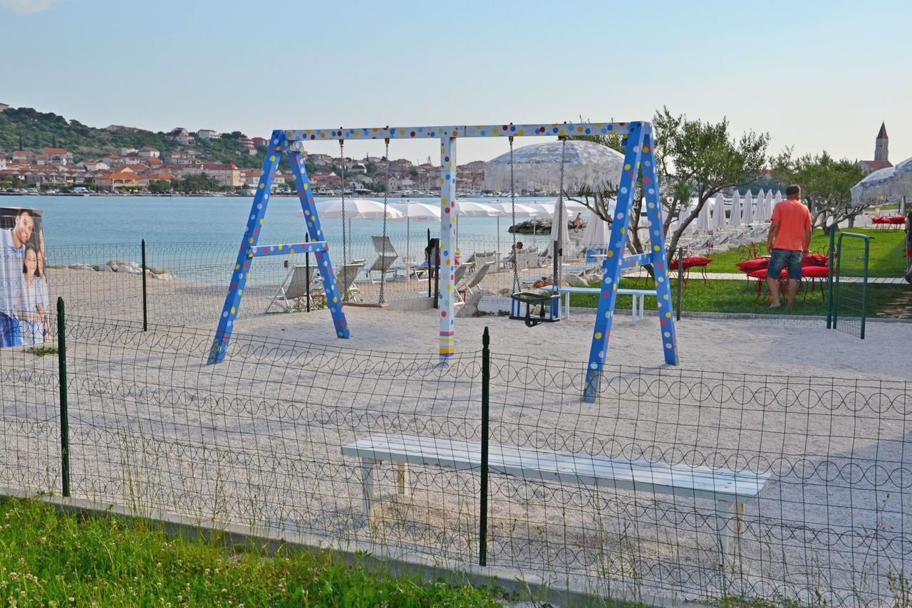 Apartments Branka Трогір Екстер'єр фото